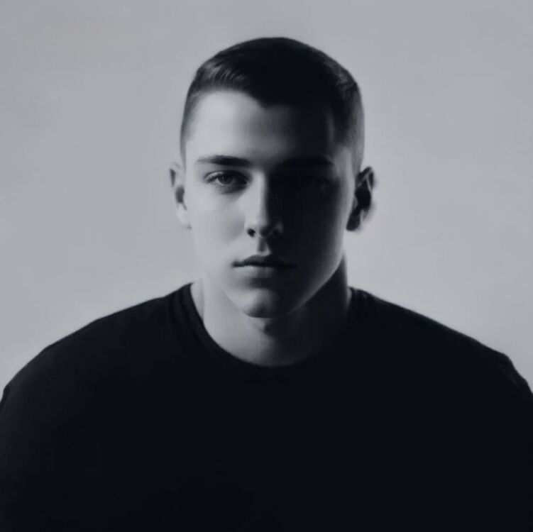 ���� 49507373 ����� ������, 23 ����, ���� ���������� � ������