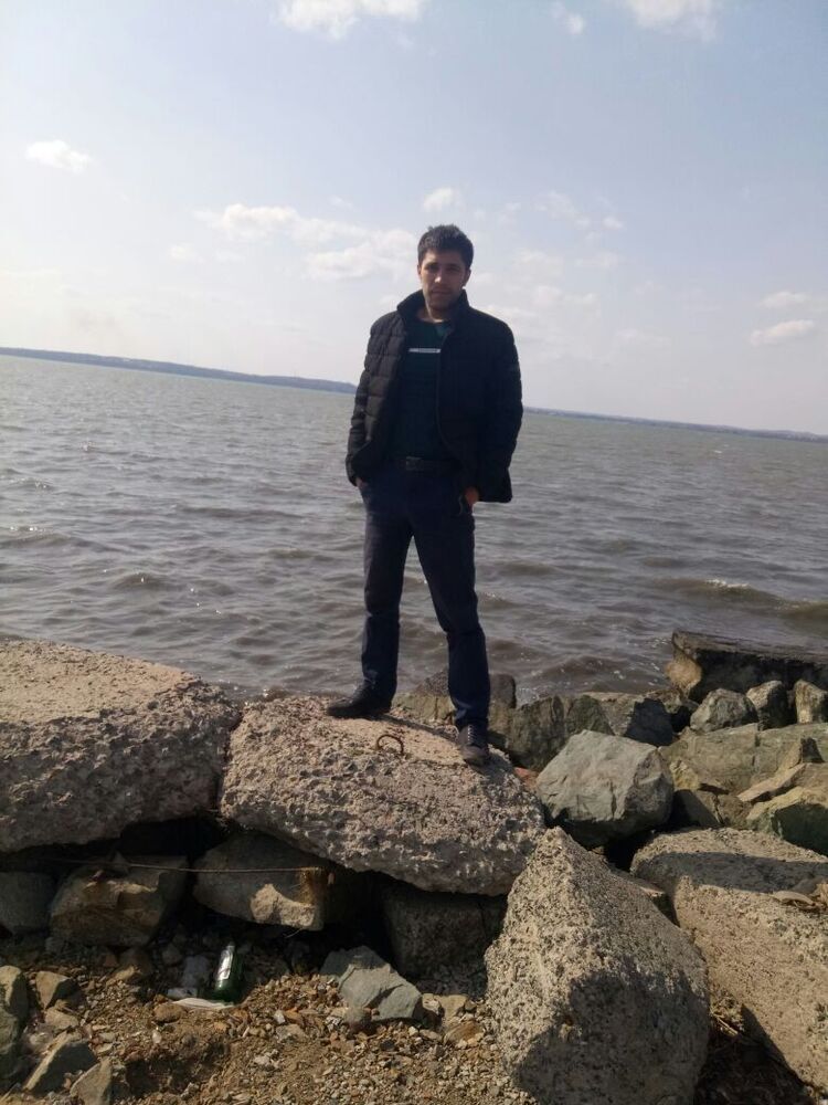  ,   Valera, 32 ,   ,   , c 