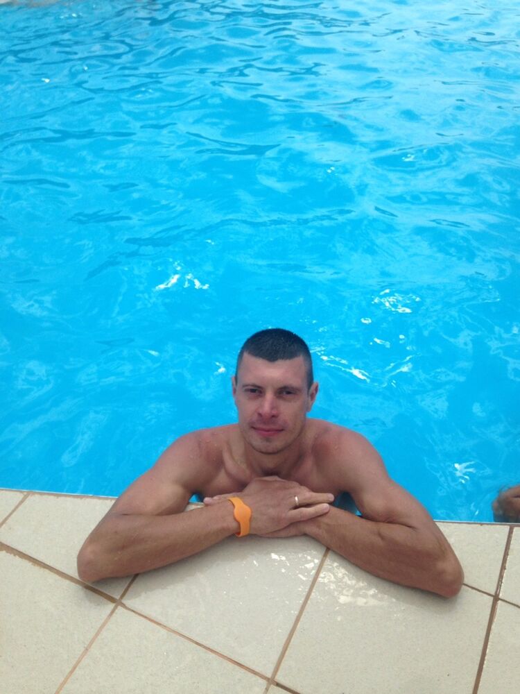  16214403  Dima, 39 ,    