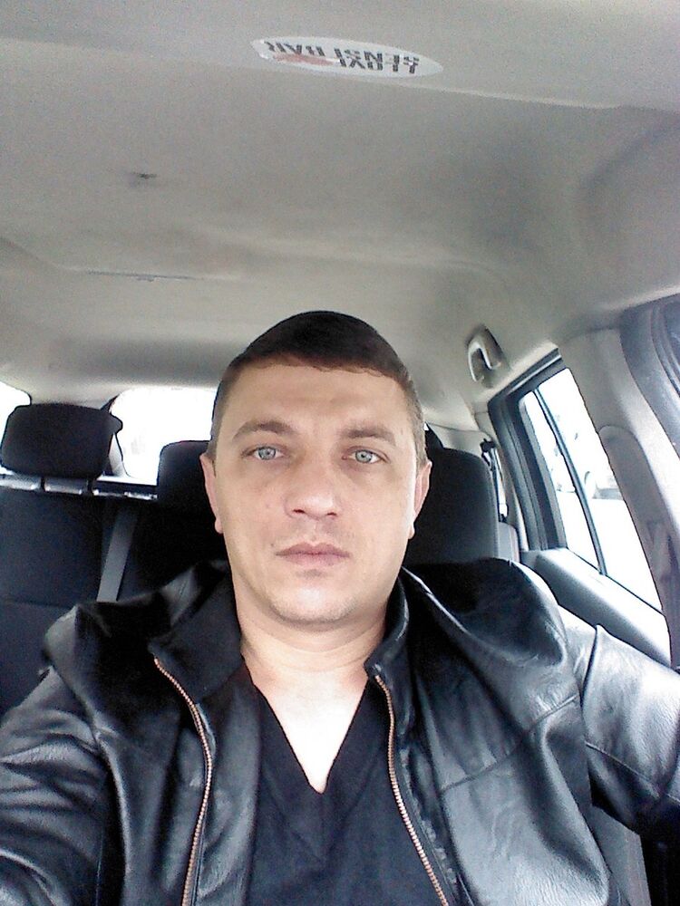  ,   Vasili, 44 ,  