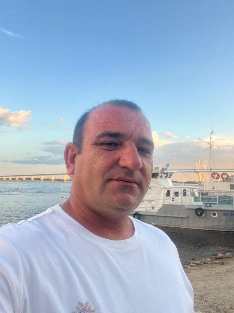  44117913  , 41 ,    