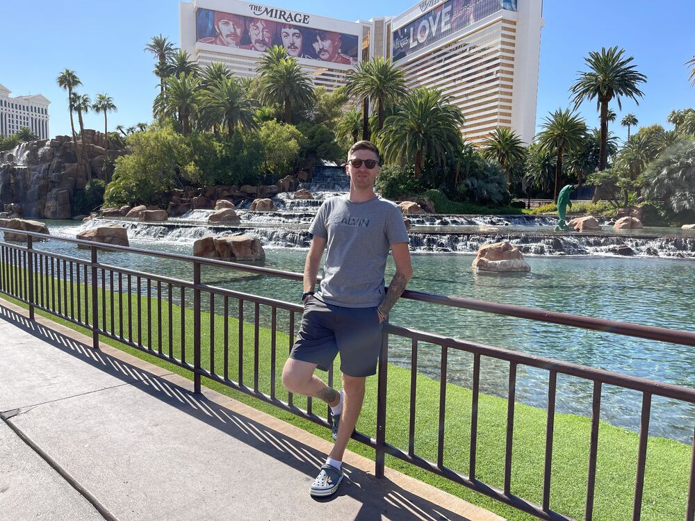  53772173  Aleksei, 44 ,    