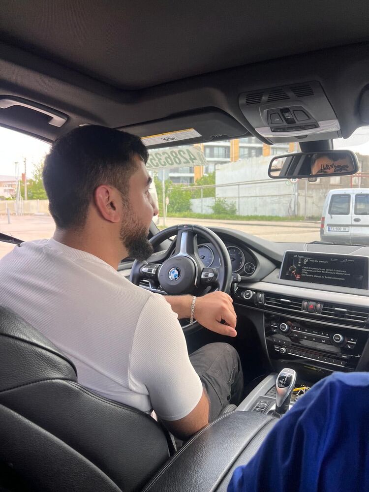  ,   Ali, 31 ,   ,   