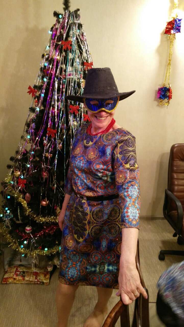  53040393  , 63 ,    -