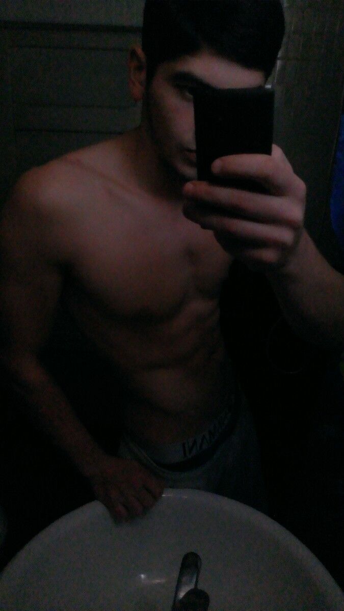  8345383  Beno benidze, 29 ,    