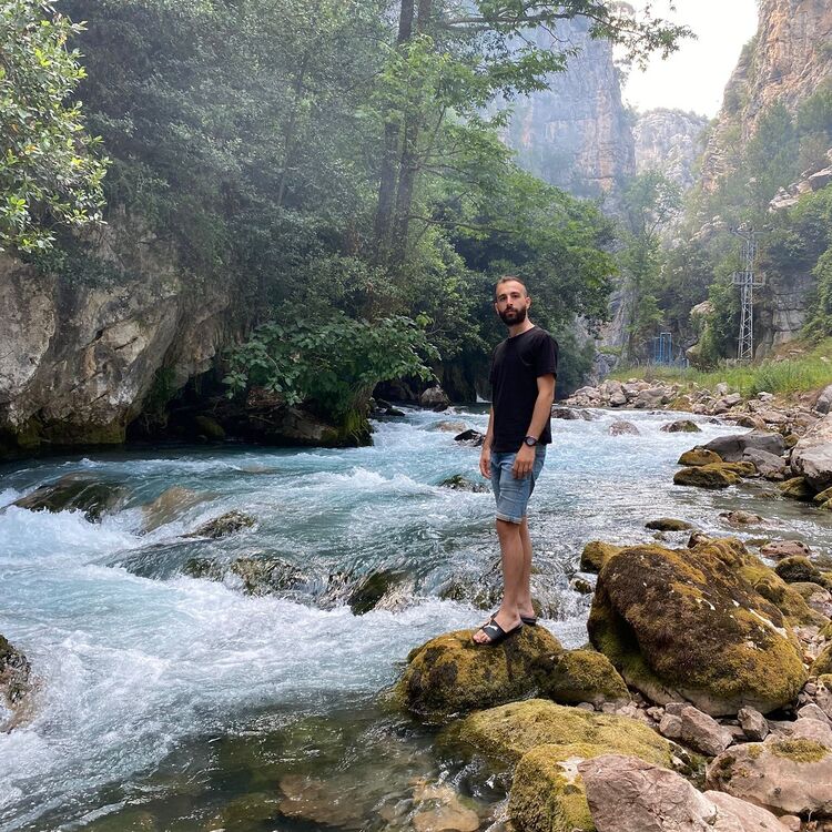 23378953  Aykut, 31 ,    Mercin