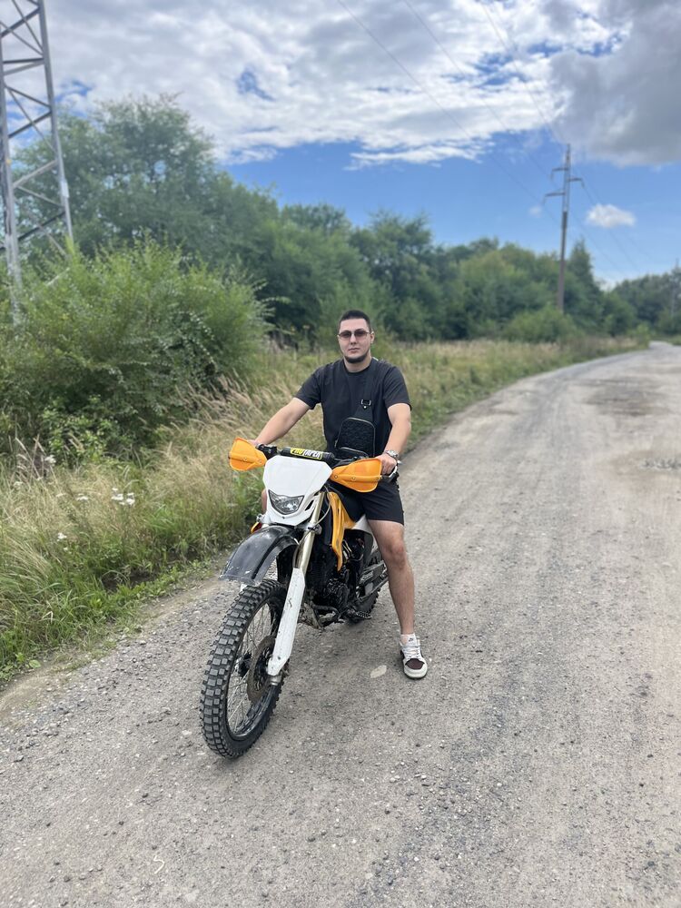  53162613  , 23 ,    --