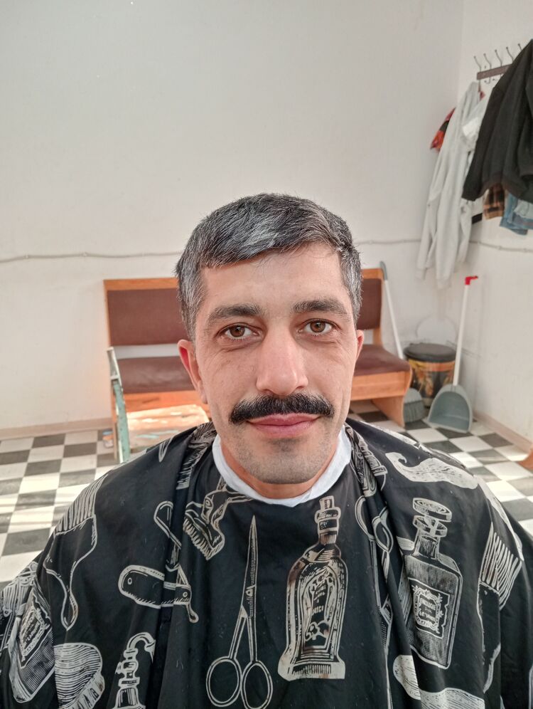  47621303  Asim, 36 ,    
