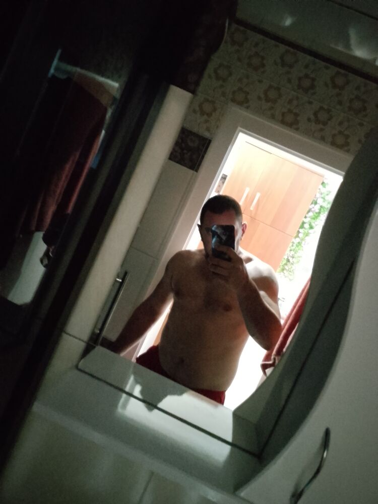  40413903  , 37 ,    