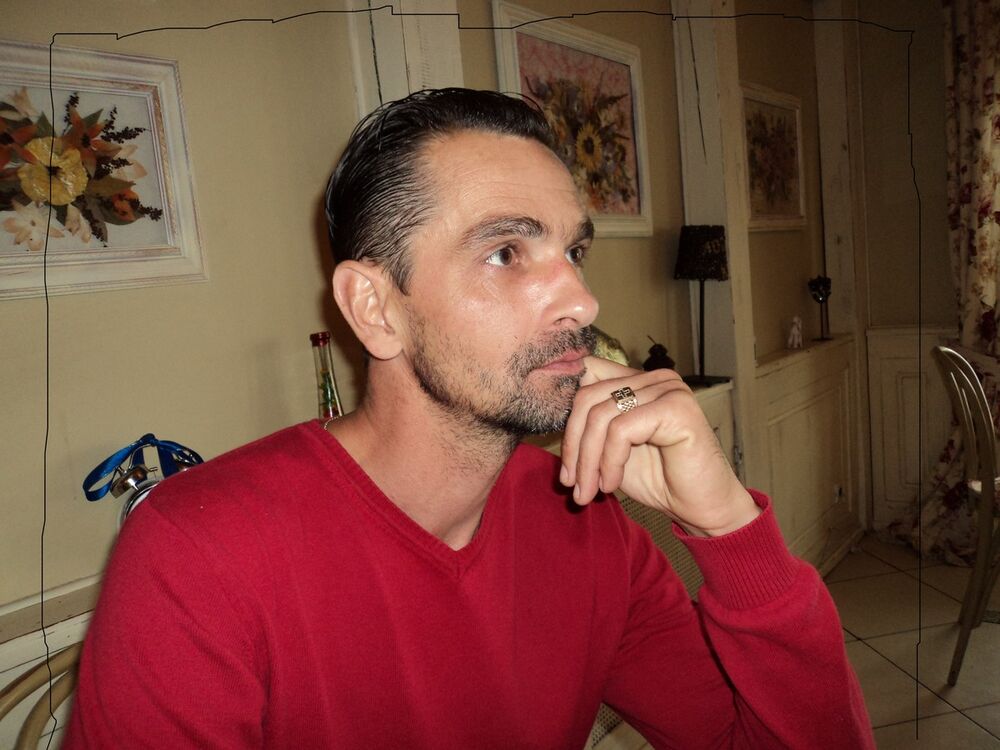  5076033  Mihail, 46 ,    
