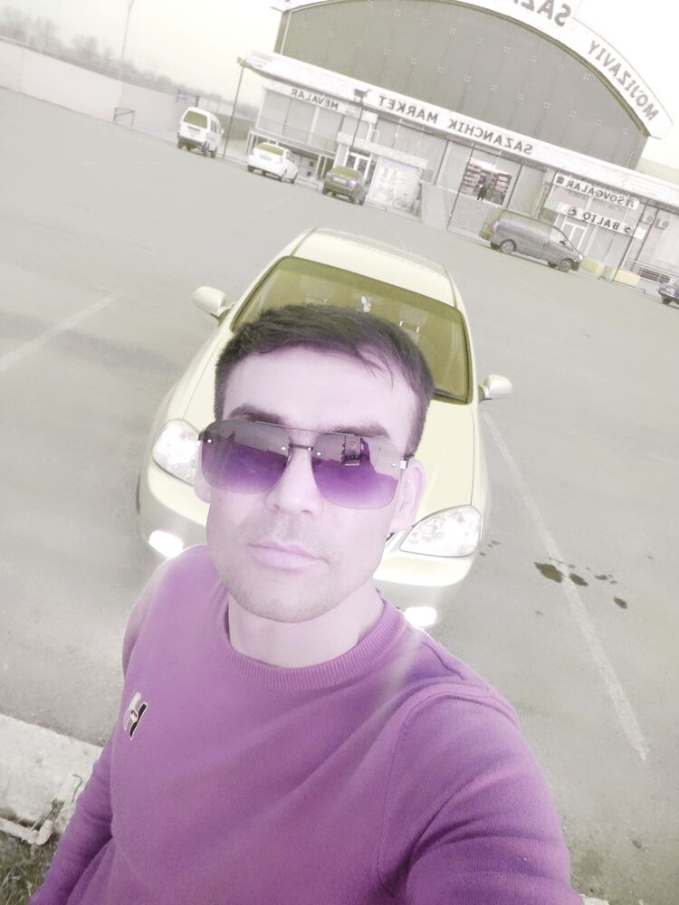  42909563   , 33 ,    