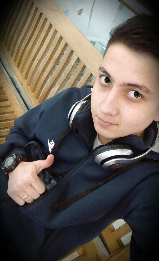  9210413  Handsome, 26 ,    