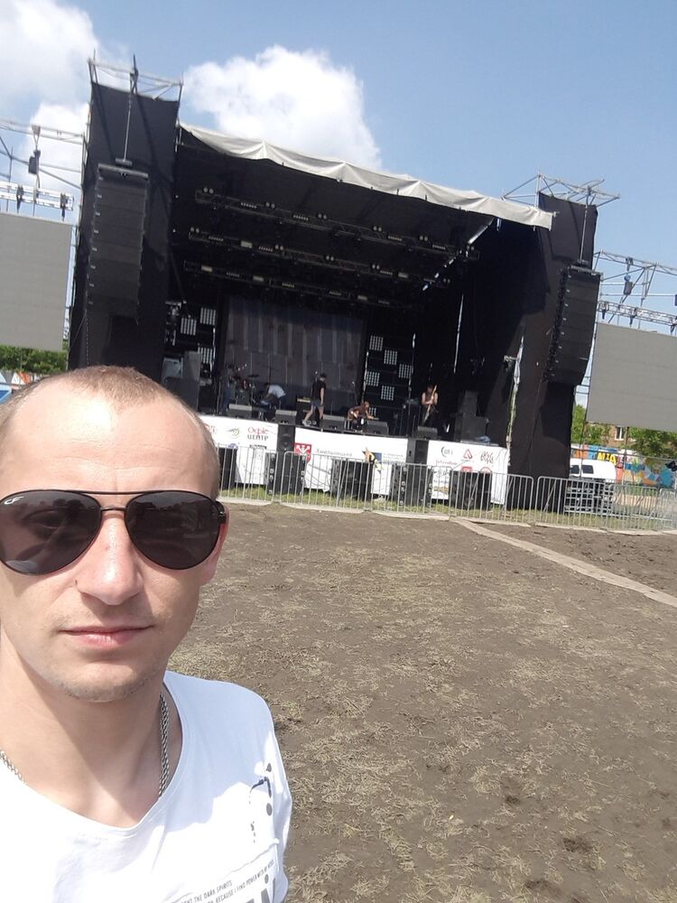  ,   Oleksandr, 35 ,   ,   , c 