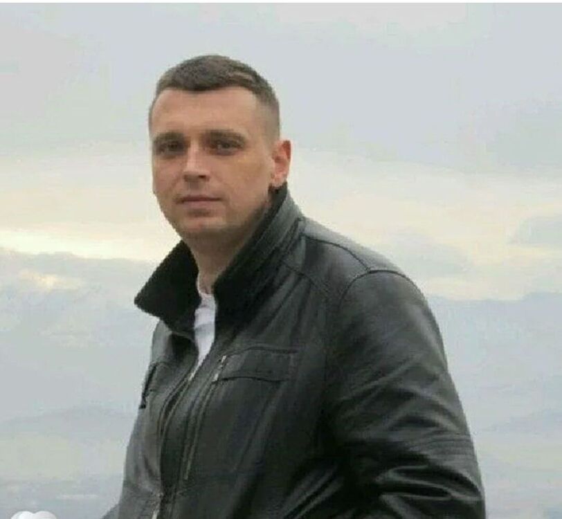  53887193  , 42 ,    --