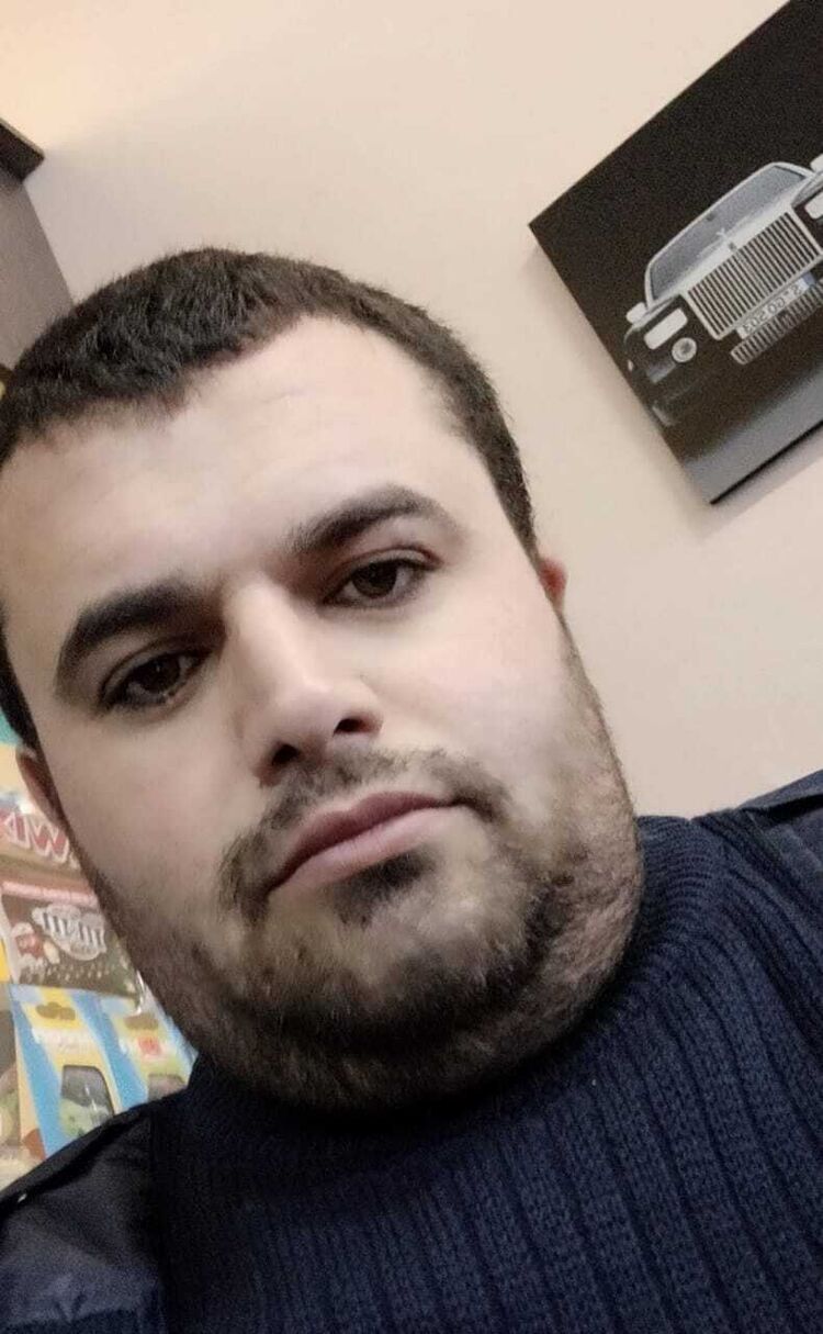 32464773  , 39 ,     