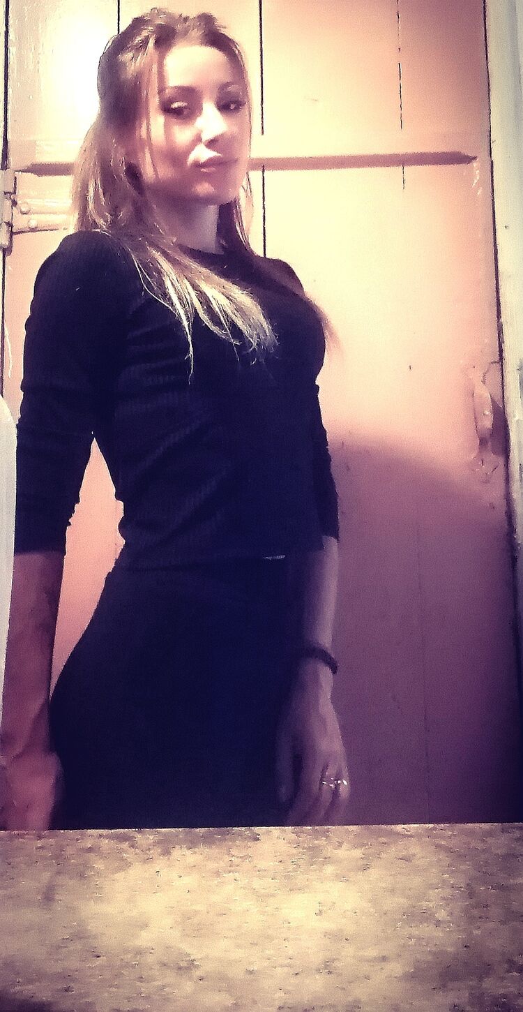  38440903  , 32 ,    