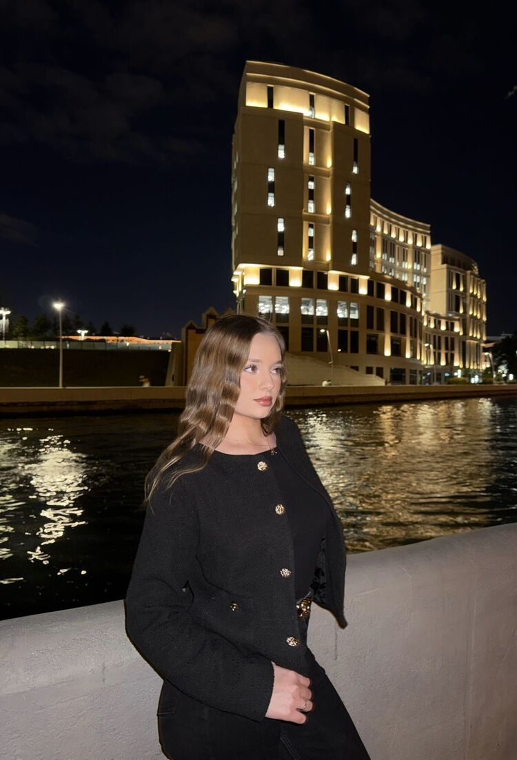  53952983  , 20 ,    -