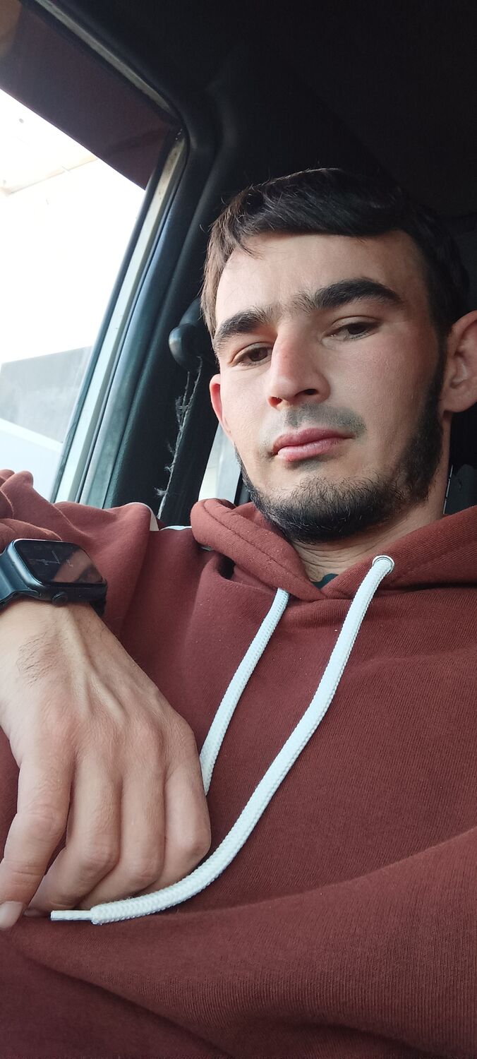  46984143  , 31 ,    