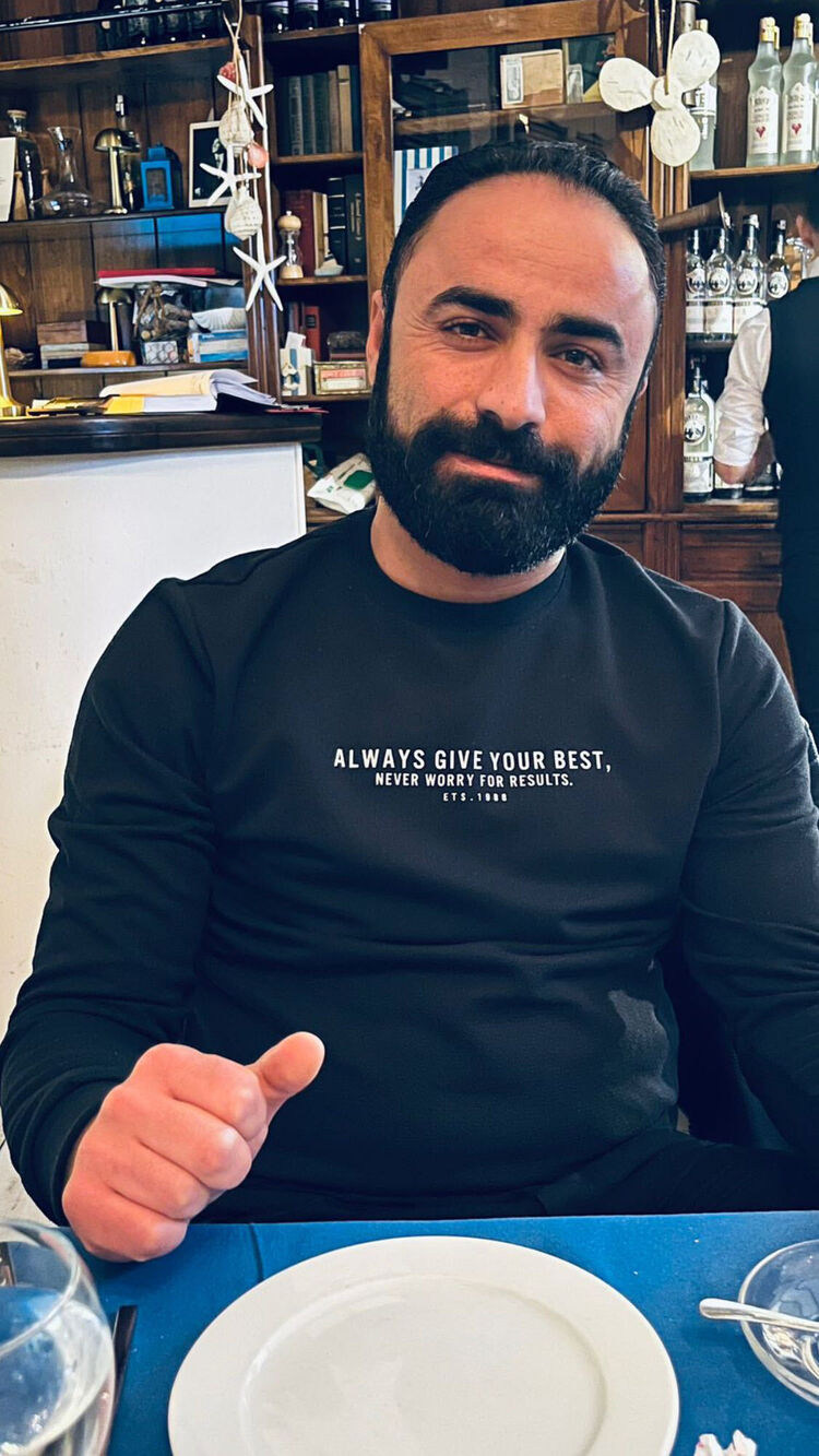  ,   Mustafa, 27 ,   ,   