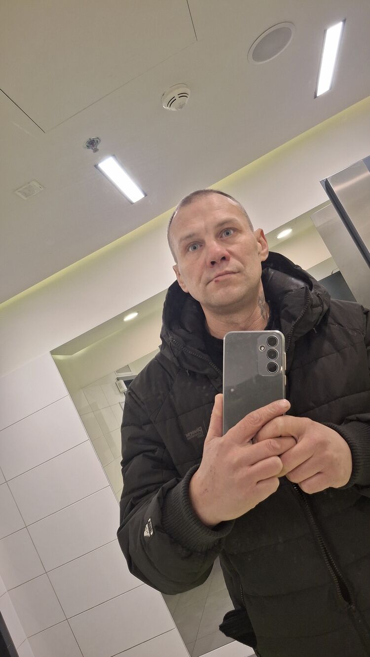  Jaworzno,   Ruslan, 43 ,   ,   