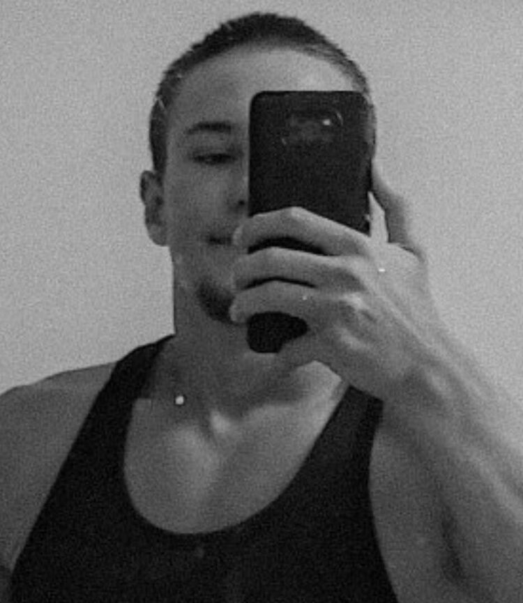  28487043  Timur, 22 ,    