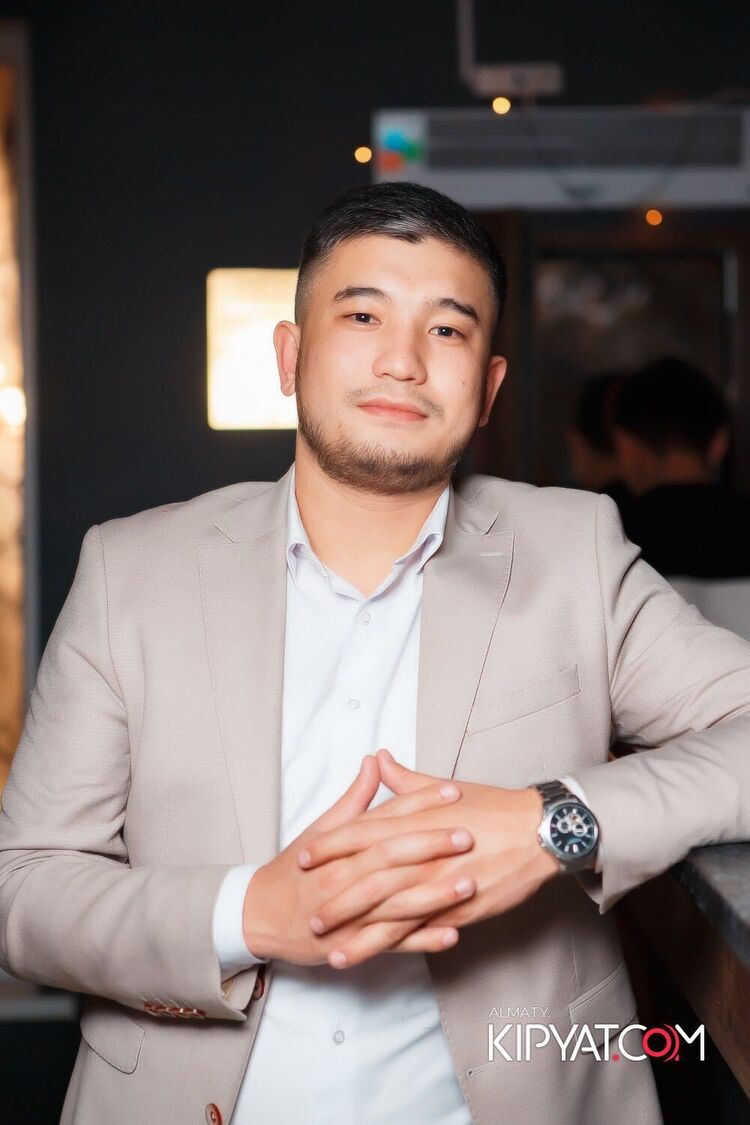  ,   MD, 28 ,   ,   