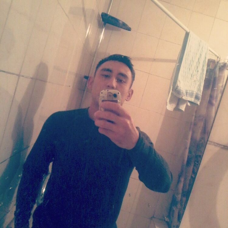  22421563  A, 33 ,    