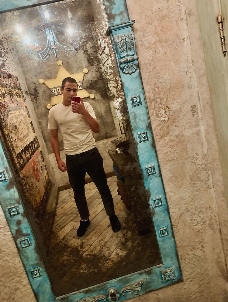  52847223  , 21 ,    -