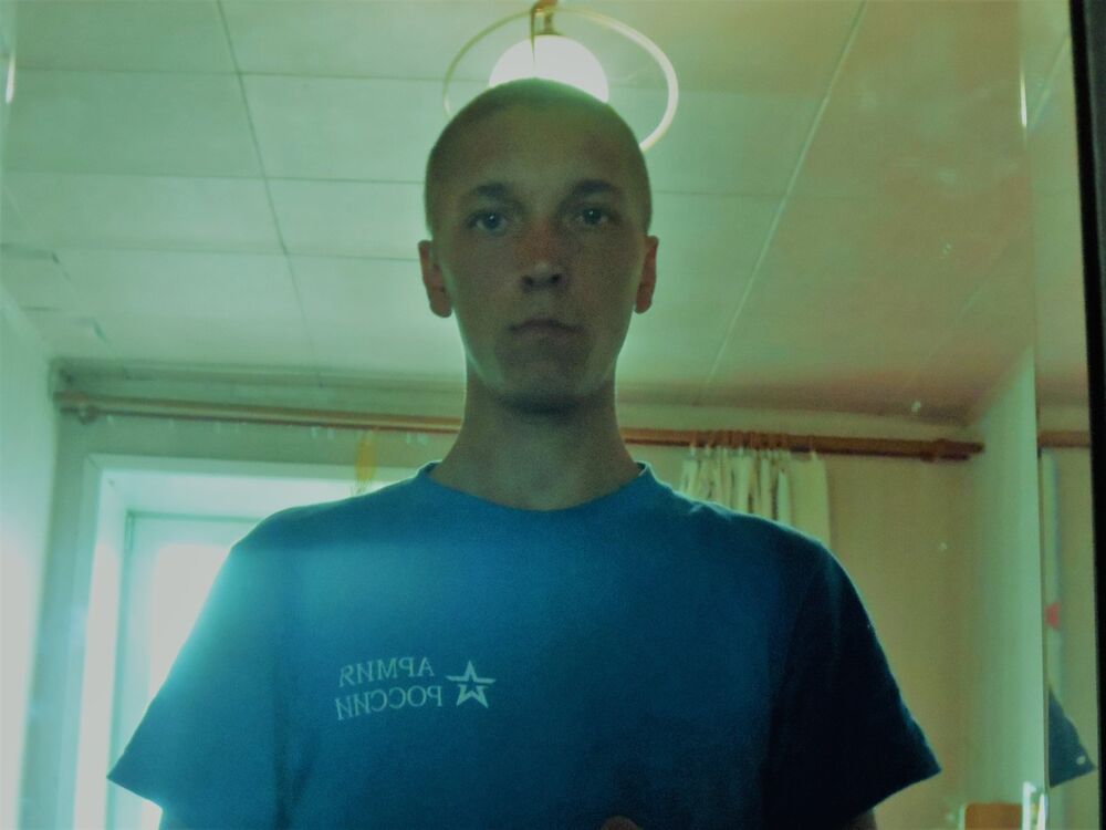  14078853  Vlad, 27 ,    