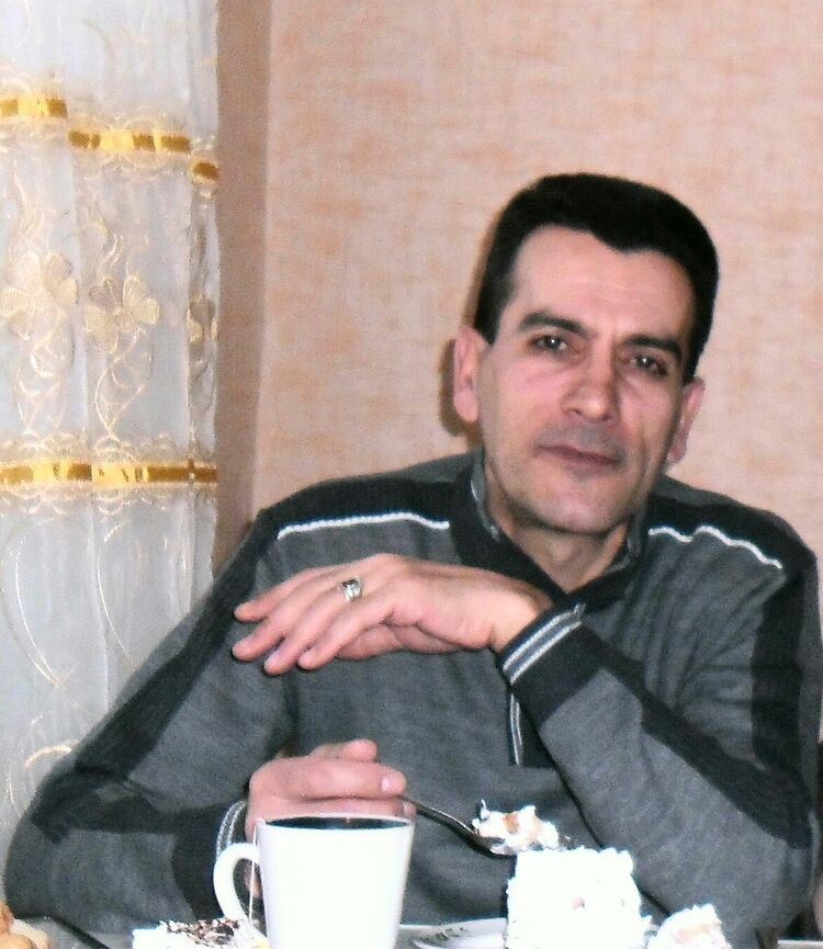  9885453  , 57 ,    