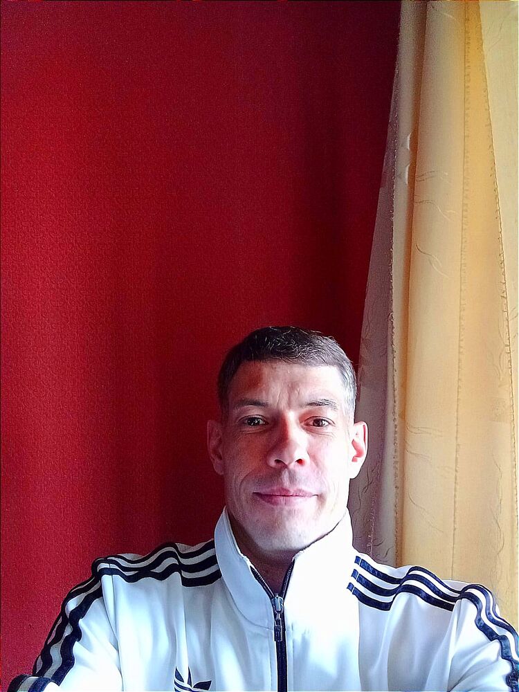  ,   Igor, 43 ,   ,   