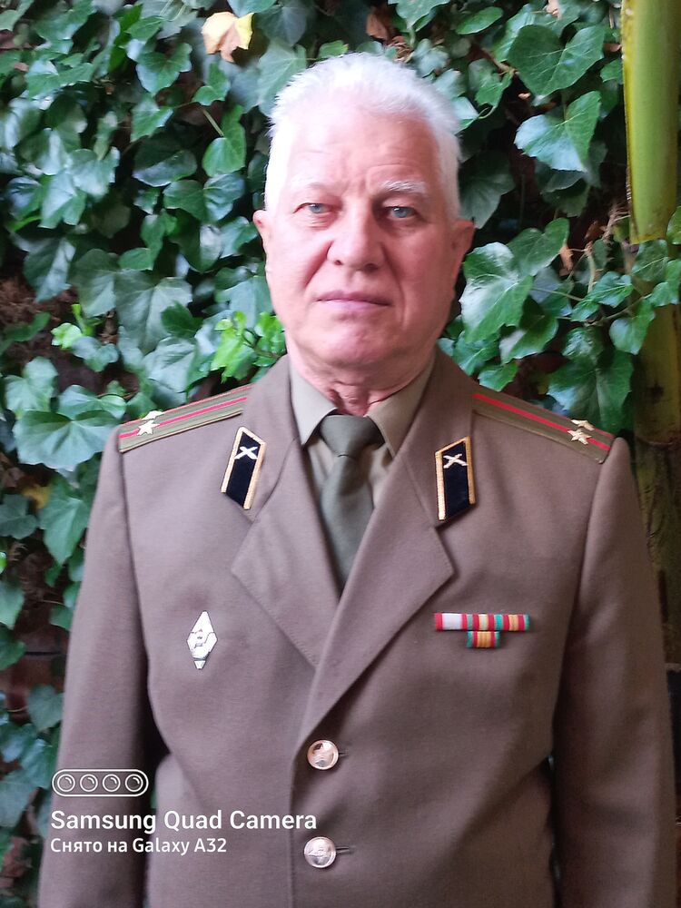 ,   , 70 ,   c 