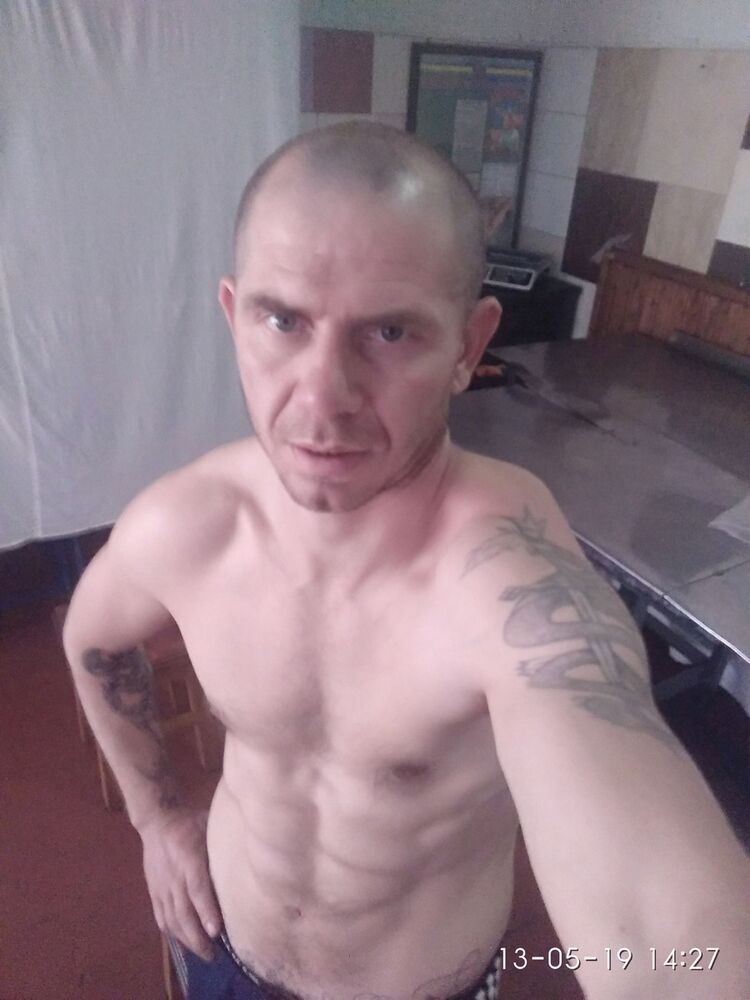   ,   Tamir, 41 ,     , c 