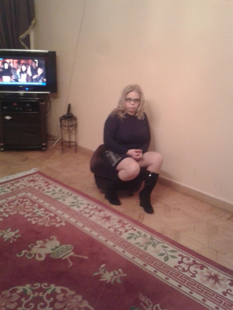 5814283  Anna, 47 ,    