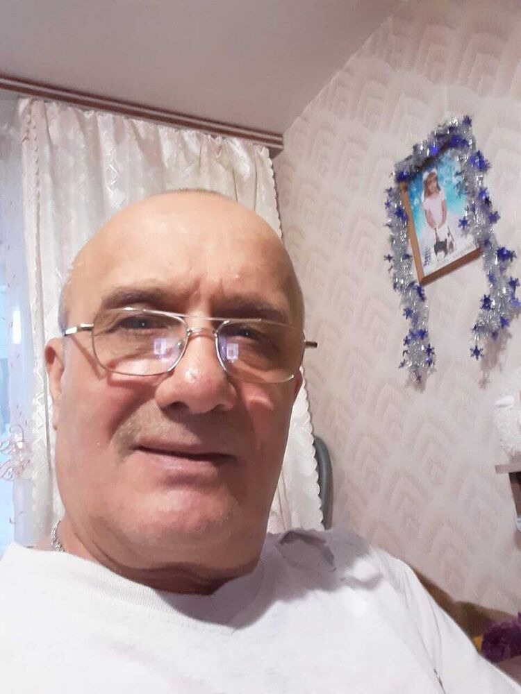  20519063  Aleksandr, 66 ,    