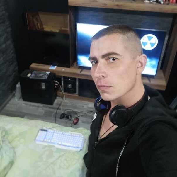  32204863  Nikolay, 35 ,    