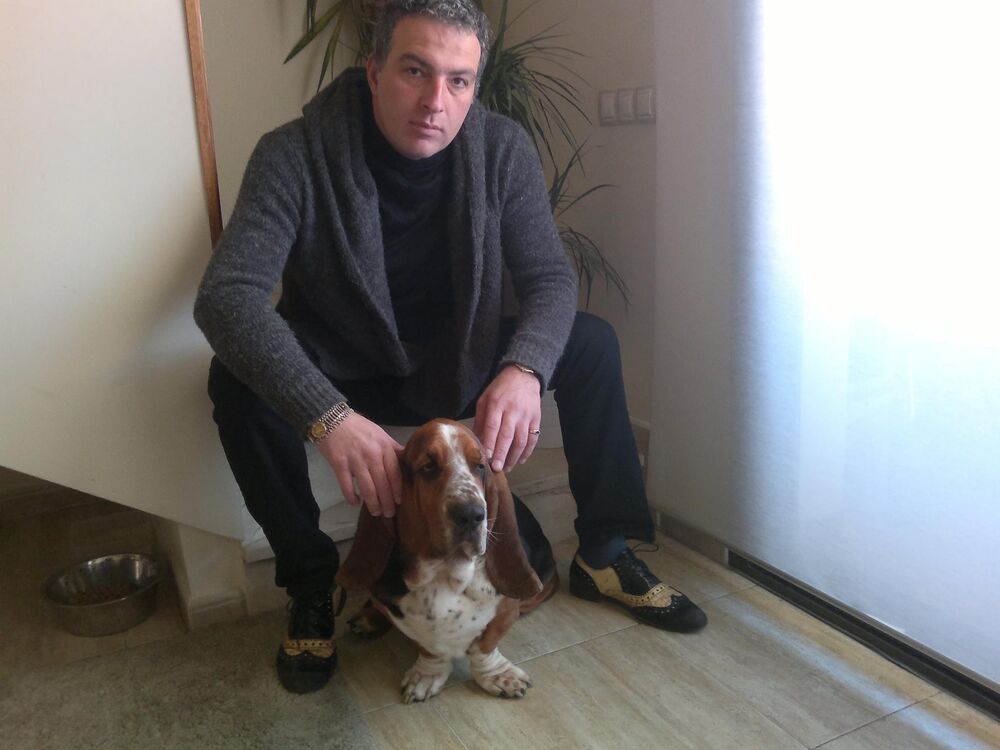  23910353  Edik, 49 ,    