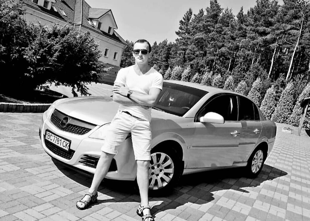  46364913  Ivan, 32 ,    