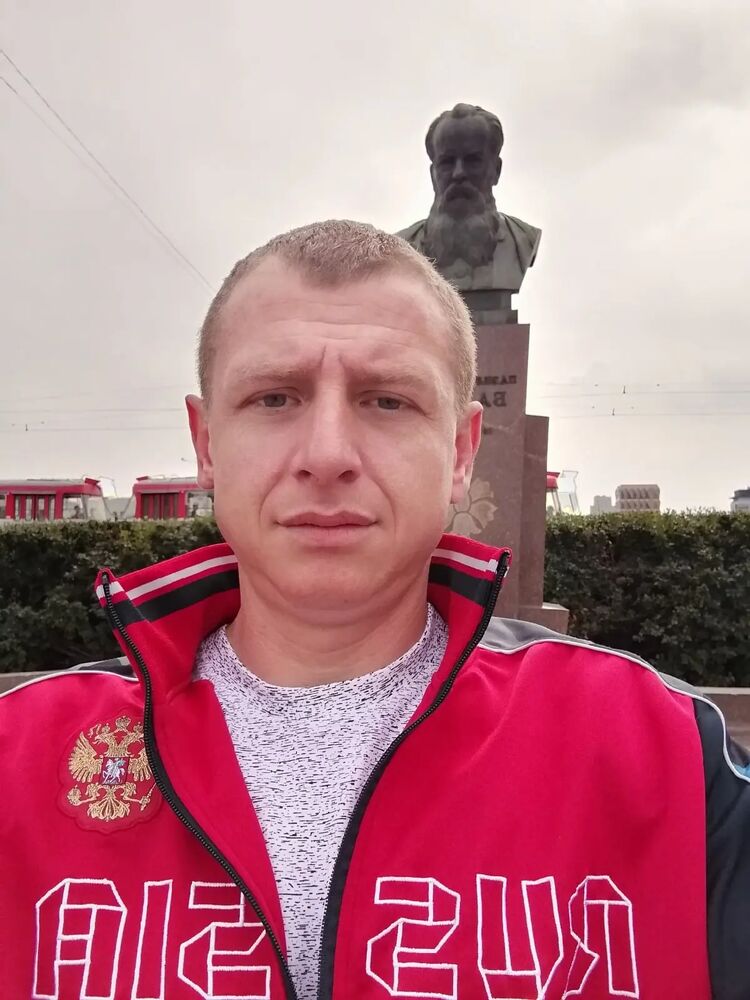  ,   Dmitry, 37 ,   ,   , c , 