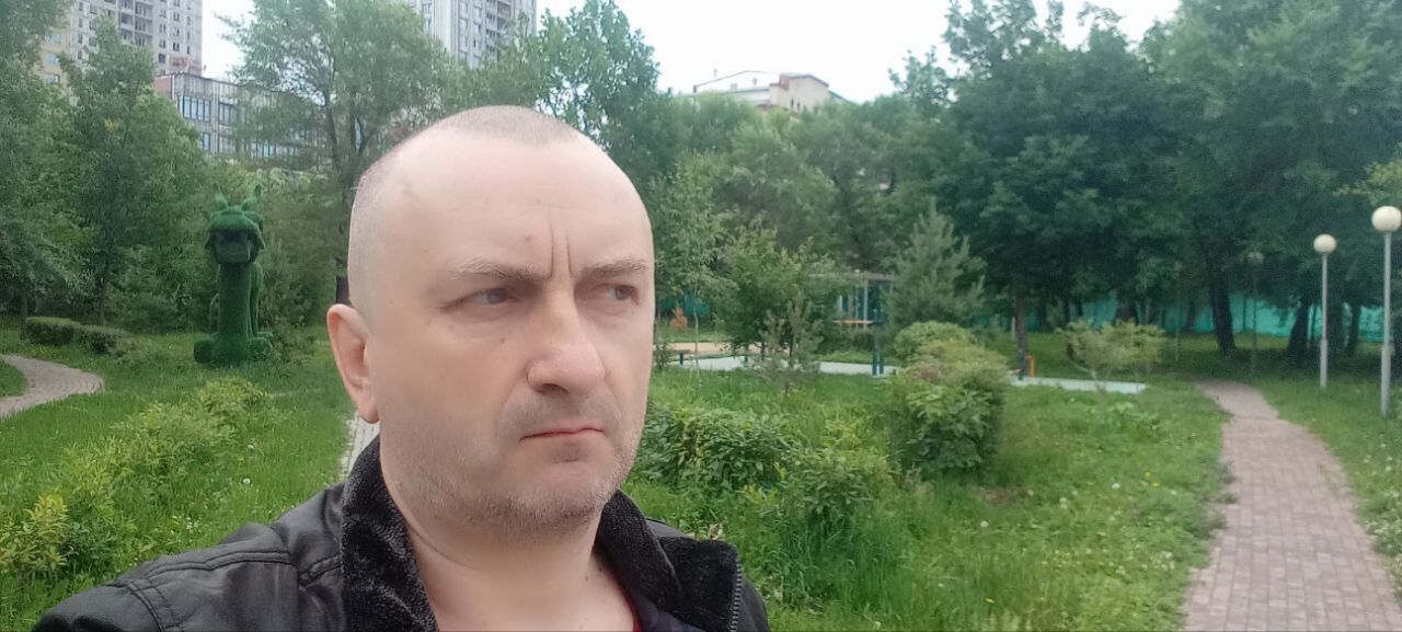 53646193  Andrey, 53 ,    