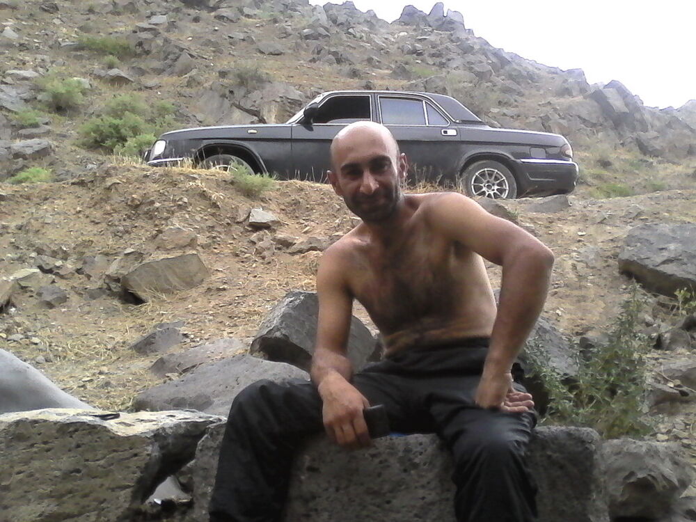  8512493  Vahe81, 44 ,    -