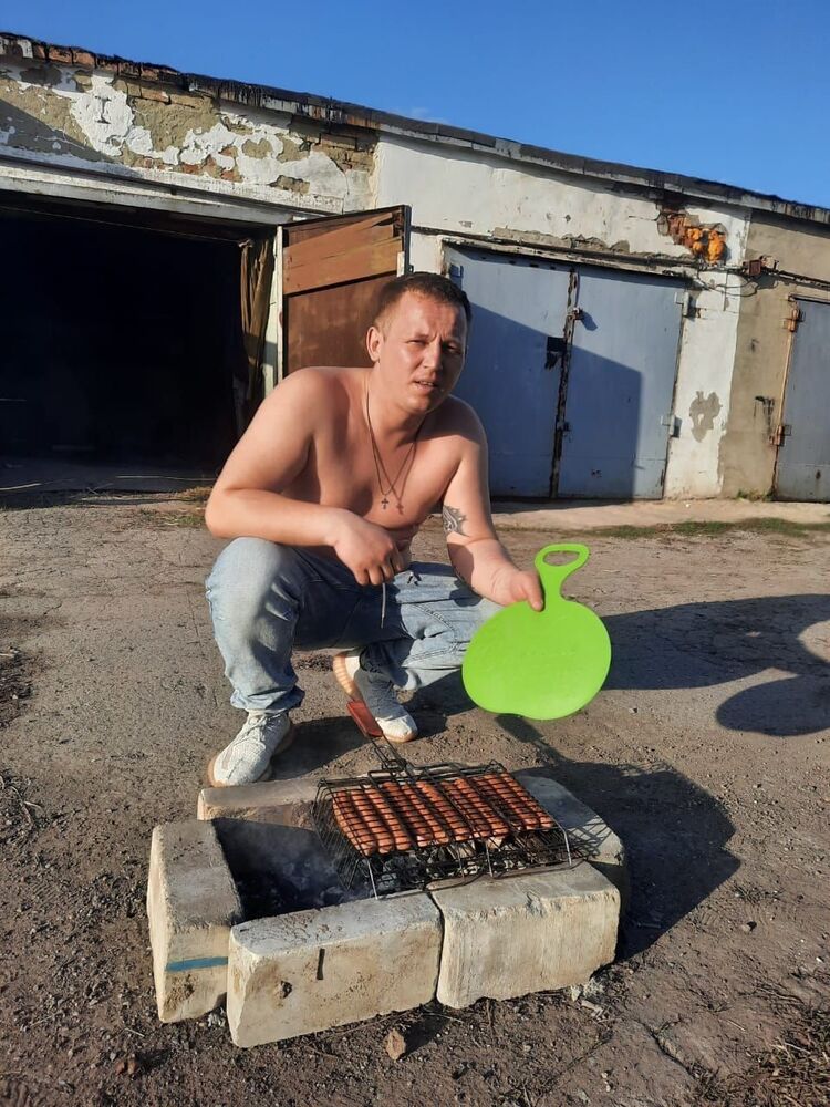  28404023  , 35 ,    