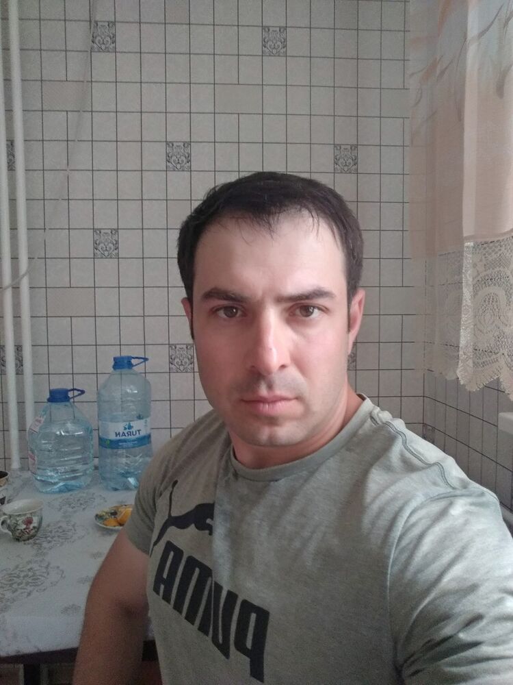  ,   Ruslan, 40 ,   ,   , c , 