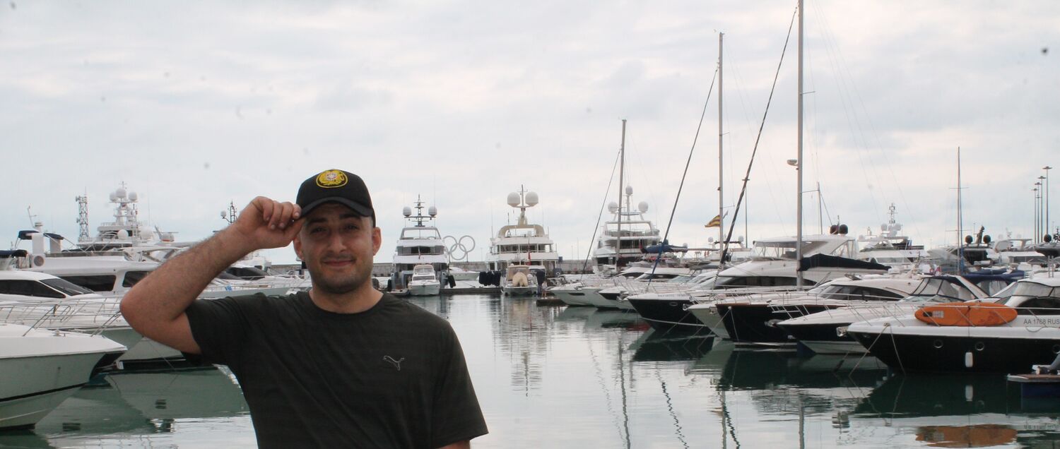  27500333  Levon, 29 ,    