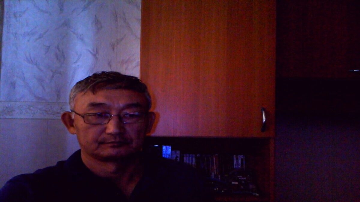  8205643  Vahid, 54 ,    
