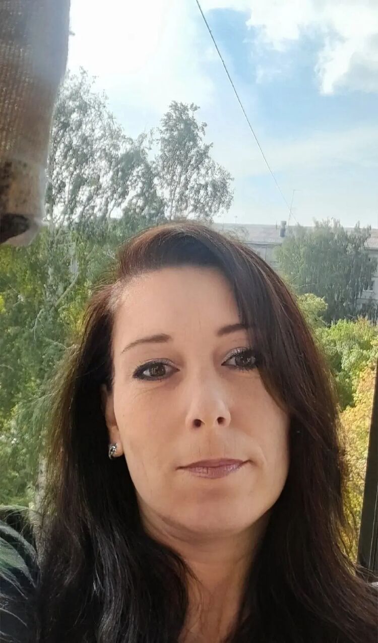  52836273  Olga, 44 ,    