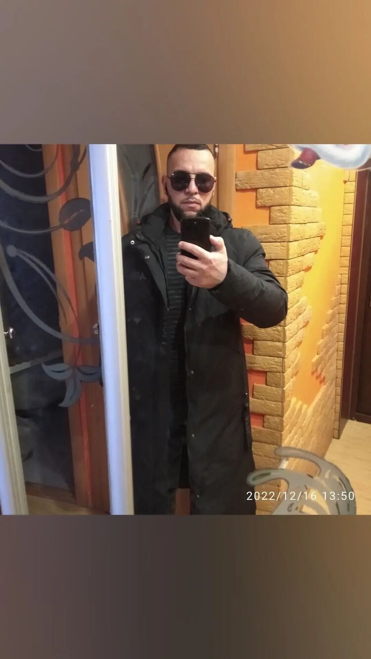  49662863  Doniyor, 35 ,    