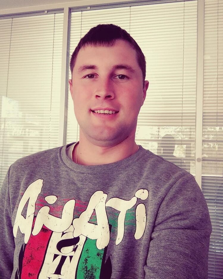  13870493  Oleg, 32 ,    
