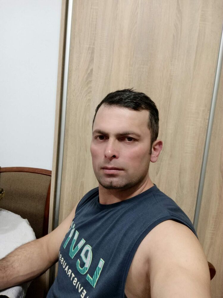 52305023  , 45 ,    