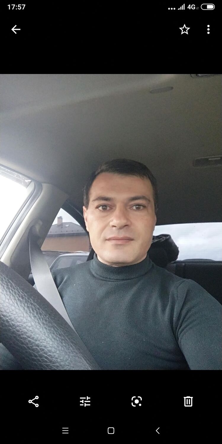  ,   Vova, 47 ,   ,   